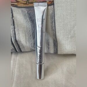 DIOR ⭐️Capture Totale Hyalushot Wrinkle Corrector with Hyaluronic Acid⭐️NWOB